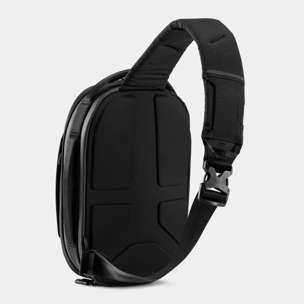 GOMATIC NAVIGATOR SLING 6L Backpack Black